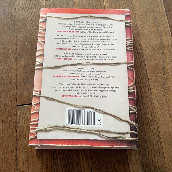 The ready made thief - Picture 5 of 9